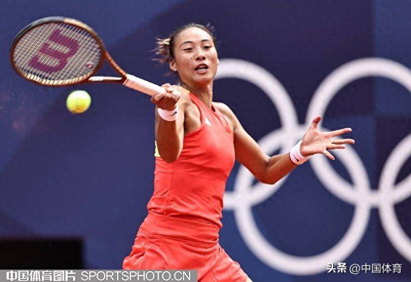 她曾多次在 她曾多次在