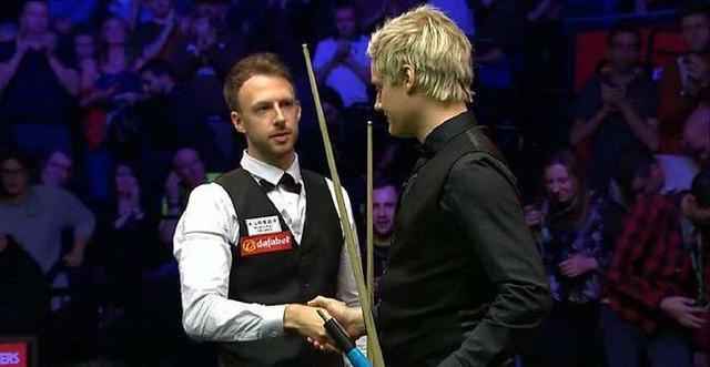 更是对他执 更是对他执