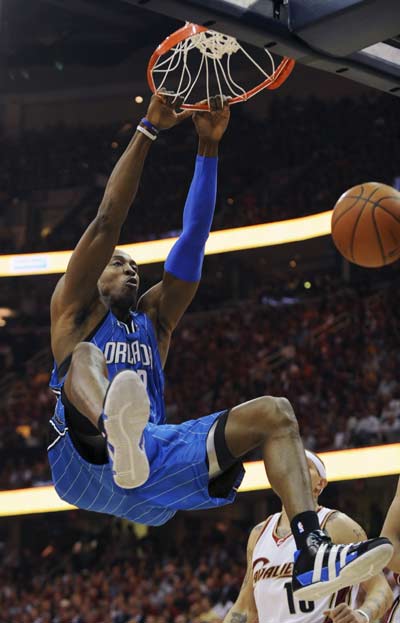 飘滑球诱打 飘滑球诱打